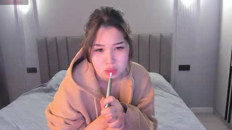 Kimi online show from 02/24/26, 03:04