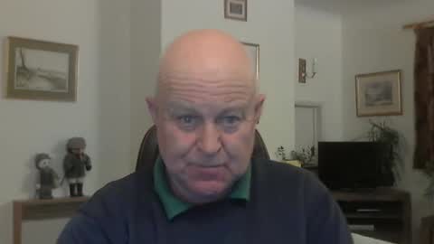 kindahairy4u online show from 11/11/25, 07:03