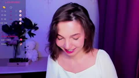 Hazel online show from 02/21/26, 03:40