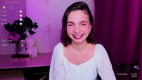 Hazel online show from 03/11/26, 11:22