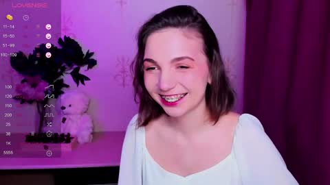 Hazel online show from 03/14/26, 06:24