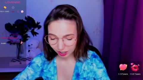 Hazel online show from 04/18/26, 06:23