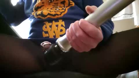 Snapshot of king0375 chatting on 03/31/26, 09:53 Kingaxel online show from 03/31/26, 09:53