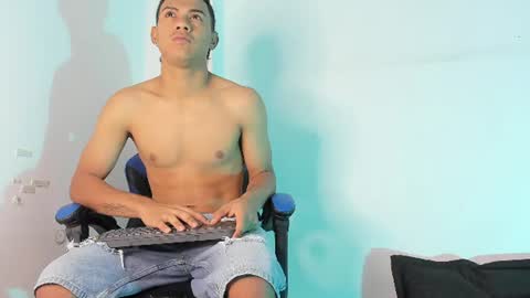 Snapshot of king_ares1 chatting on 06/19/26, 11:03 king_ares1 online show from 06/19/26, 11:03