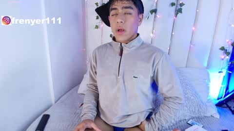 king  help me reach 100 likes online show from 01/08/25, 03:19