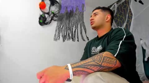 Angel Falconer online show from 10/14/25, 04:02