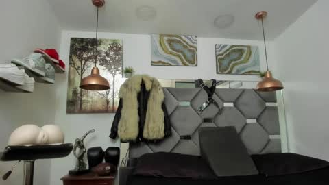 HOT MEN BLACK online show from 01/25/25, 09:57