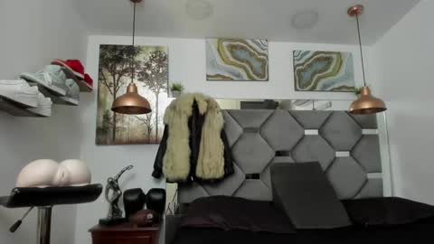 HOT MEN BLACK online show from 01/27/25, 02:02