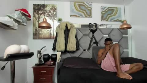 HOT MEN BLACK online show from 01/30/25, 02:47