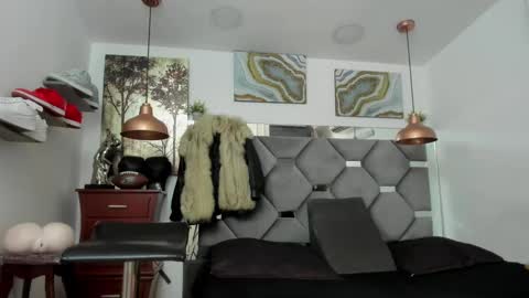 HOT MEN BLACK online show from 02/03/25, 12:57