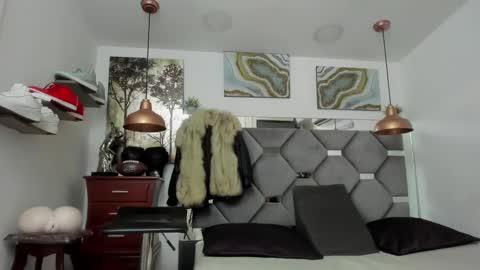 HOT MEN BLACK online show from 02/12/25, 08:18