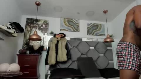 HOT MEN BLACK online show from 04/14/26, 12:00