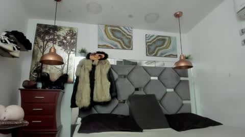 HOT MEN BLACK online show from 04/15/26, 12:12