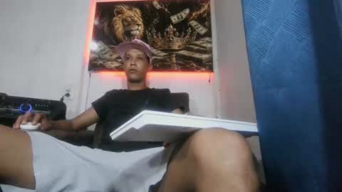 Snapshot of king_master7 chatting on 07/12/26, 01:29 king_master7 online show from 07/12/26, 01:29
