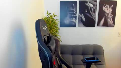 king_of_kings__ online show from 02/25/25, 12:58