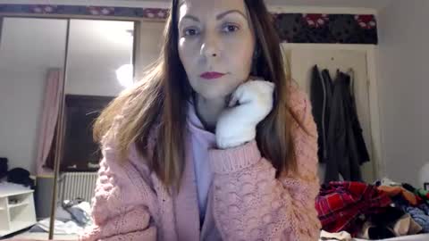 Snapshot of kingandprincess chatting on 11/24/25, 06:18 sexysexyhotwetpinkredpussy online show from 11/24/25, 06:18