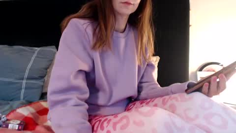 Snapshot of kingandprincess chatting on 07/28/26, 07:39 sexysexyhotwetpinkredpussy online show from 07/28/26, 07:39