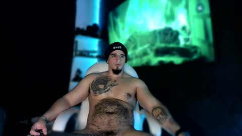 Snapshot of kingbear777 chatting on 12/29/24, 01:13 King Bear online show from 12/29/24, 01:13