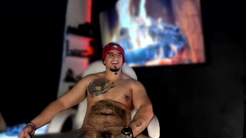 Snapshot of kingbear777 chatting on 01/28/25, 07:32 King Bear online show from 01/28/25, 07:32