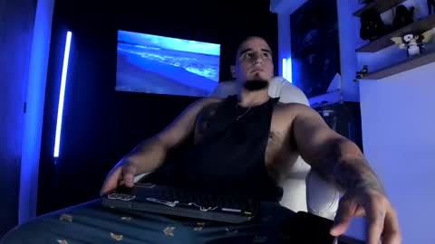 King Bear online show from 09/15/25, 11:27