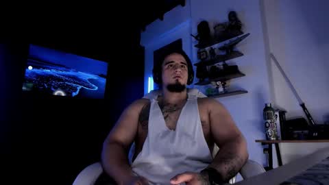 Snapshot of kingbear777 chatting on 09/21/25, 01:57 King Bear online show from 09/21/25, 01:57