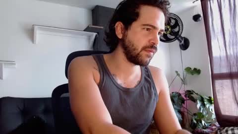 Snapshot of kingcat420 chatting on 01/09/25, 04:49 Jake online show from 01/09/25, 04:49