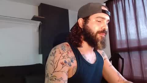 Snapshot of kingcat420 chatting on 10/23/25, 09:35 Jake online show from 10/23/25, 09:35