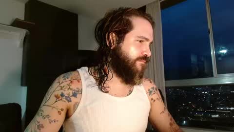 Snapshot of kingcat420 chatting on 11/19/25, 10:54 Jake online show from 11/19/25, 10:54