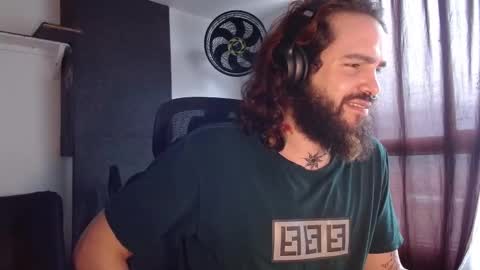 Snapshot of kingcat420 chatting on 11/27/25, 05:04 Jake online show from 11/27/25, 05:04