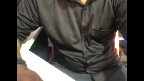 kingcobra_08 online show from 04/09/26, 02:44