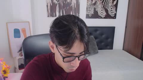 kingdanny_8 online show from 10/30/25, 02:24