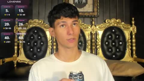 Snapshot of kingparker1 chatting on 01/05/25, 08:11 A L E X online show from 01/05/25, 08:11