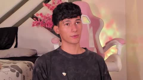 Snapshot of kingparker1 chatting on 02/05/25, 03:09 A L E X online show from 02/05/25, 03:09