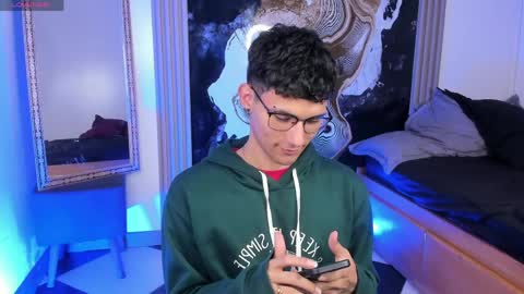  A L E X  online show from 04/01/26, 04:35