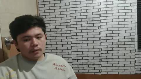 Snapshot of kingvoltage chatting on 02/24/26, 07:12 Yuki online show from 02/24/26, 07:12