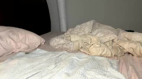 Snapshot of kinkbitch25 chatting on 02/15/26, 11:34 Kinkbitch online show from 02/15/26, 11:34