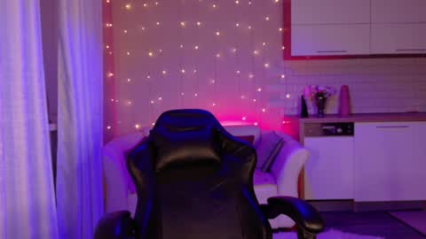 Courtney online show from 02/04/25, 12:29