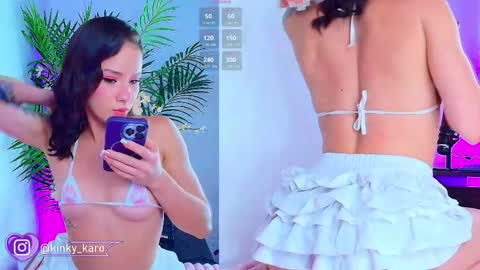 Snapshot of kinky_karo chatting on 11/24/25, 01:22 online show from 11/24/25, 01:22