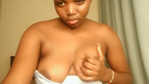 Lola online show from 09/24/25, 01:09