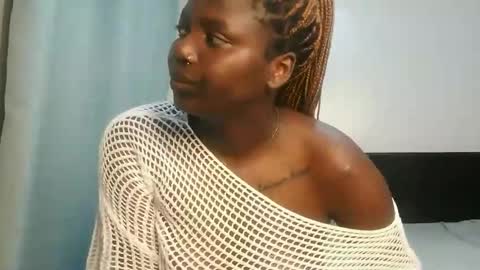 Lola online show from 01/13/26, 10:59