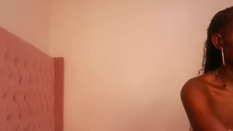 Lola online show from 03/04/26, 07:03