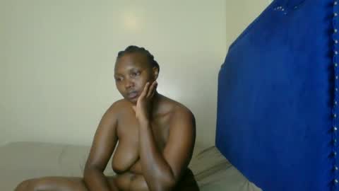Snapshot of kinky_roey chatting on 02/22/25, 11:57 kinky_roey online show from 02/22/25, 11:57