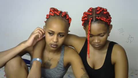 Cupshee and cushey online show from 09/17/25, 01:07