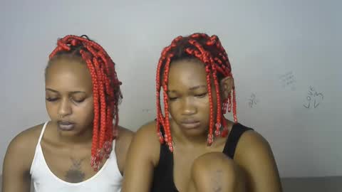 Cupshee and cushey online show from 09/26/25, 02:43