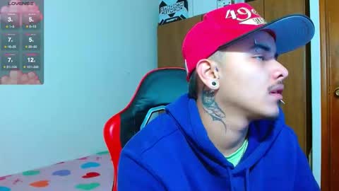 Snapshot of kinkybabies_ chatting on 02/17/26, 06:10 Mercury online show from 02/17/26, 06:10