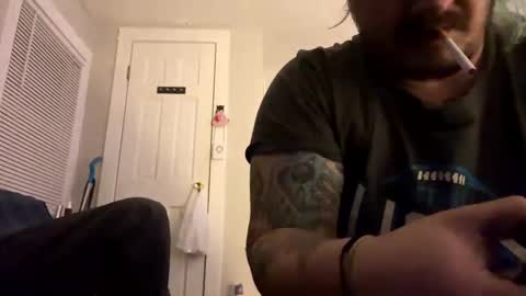 Snapshot of kinkybiguy14 chatting on 11/14/25, 11:09 Kinky Cassie online show from 11/14/25, 11:09