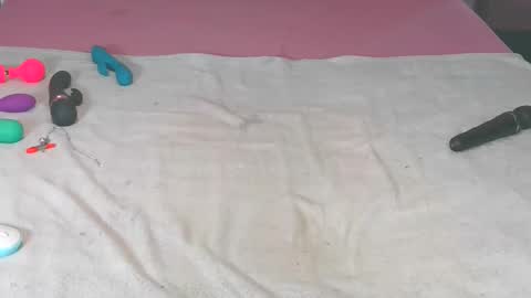 KinyBunz online show from 12/04/25, 11:52