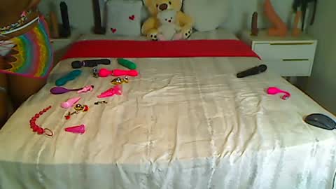 KinyBunz online show from 06/30/26, 02:01