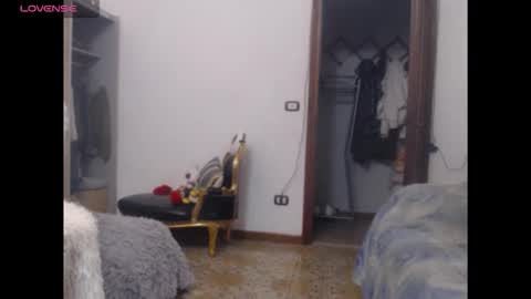 Anya online show from 10/19/25, 11:38