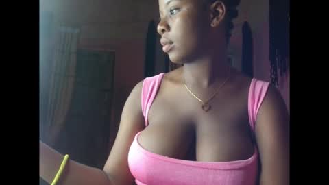 Snapshot of kinkyjuicexx chatting on 10/09/25, 05:33 kinkyjuicexx online show from 10/09/25, 05:33